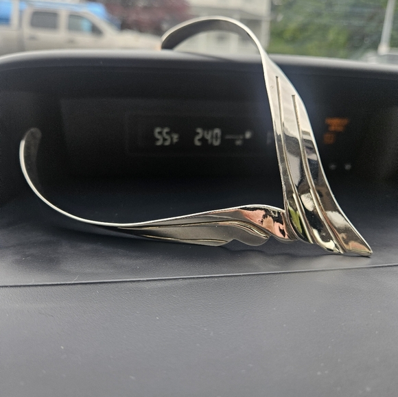 VINTAGE STERLING NECK COLLAR. QUITE SPECIAL PIECE - Picture 2 of 3